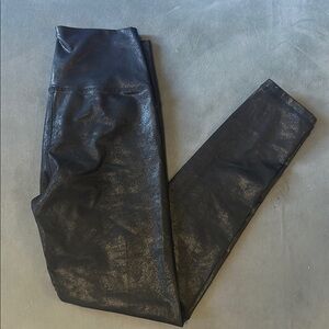Aerie Black Leggings size Medium